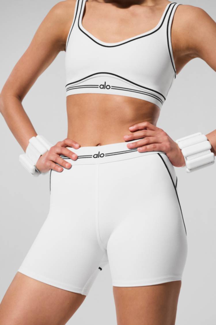 Airbrush Heart Throb Short - White