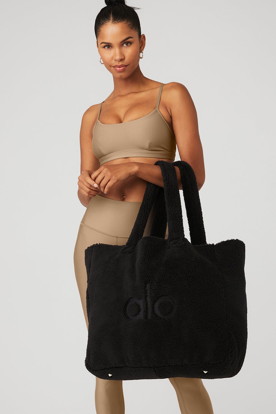 Foxy Sherpa Tote - Black