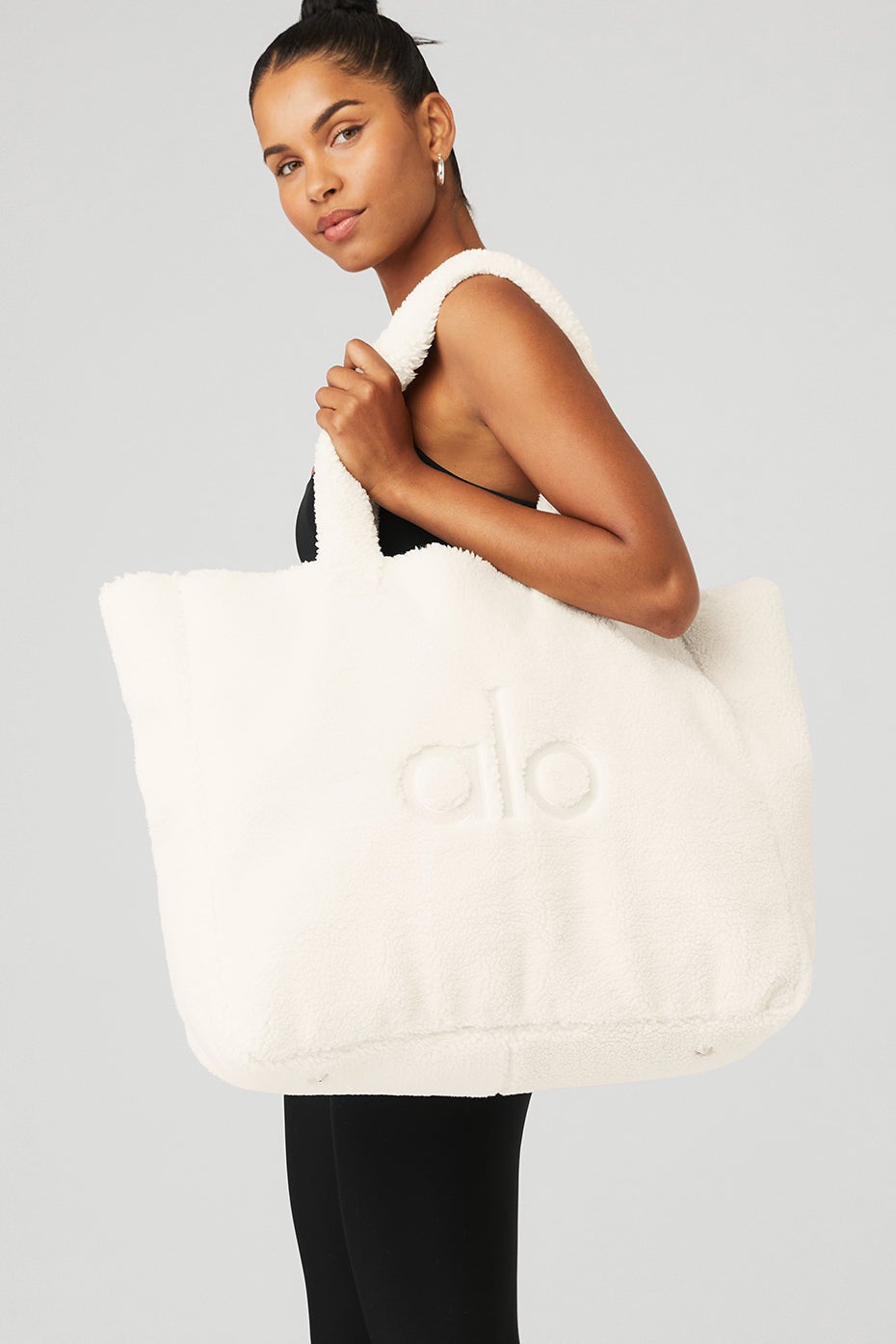 Foxy Sherpa Tote - White