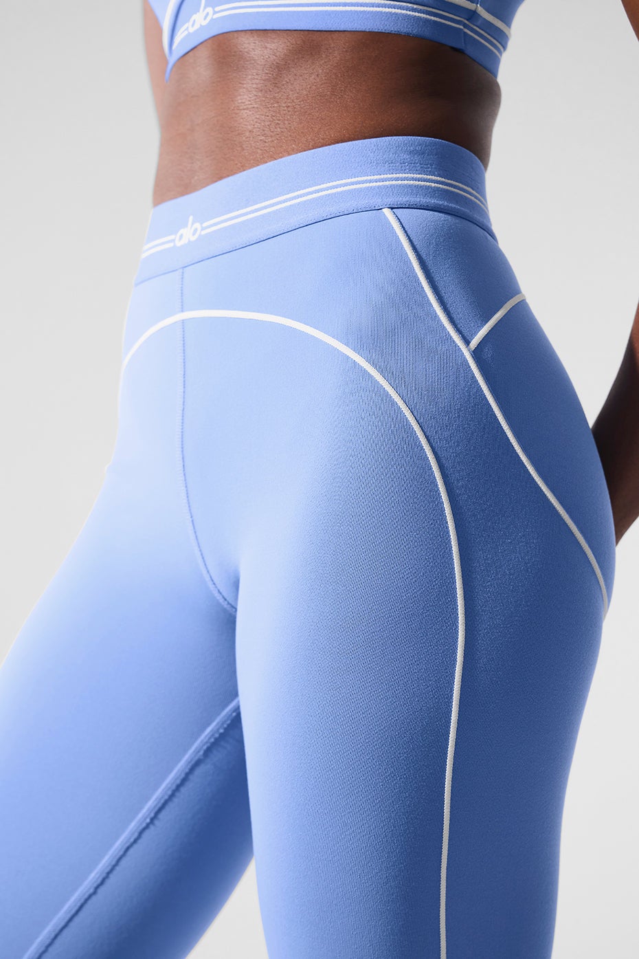 Airbrush High-Waist Heart Throb Legging - Crystal Clear Blue